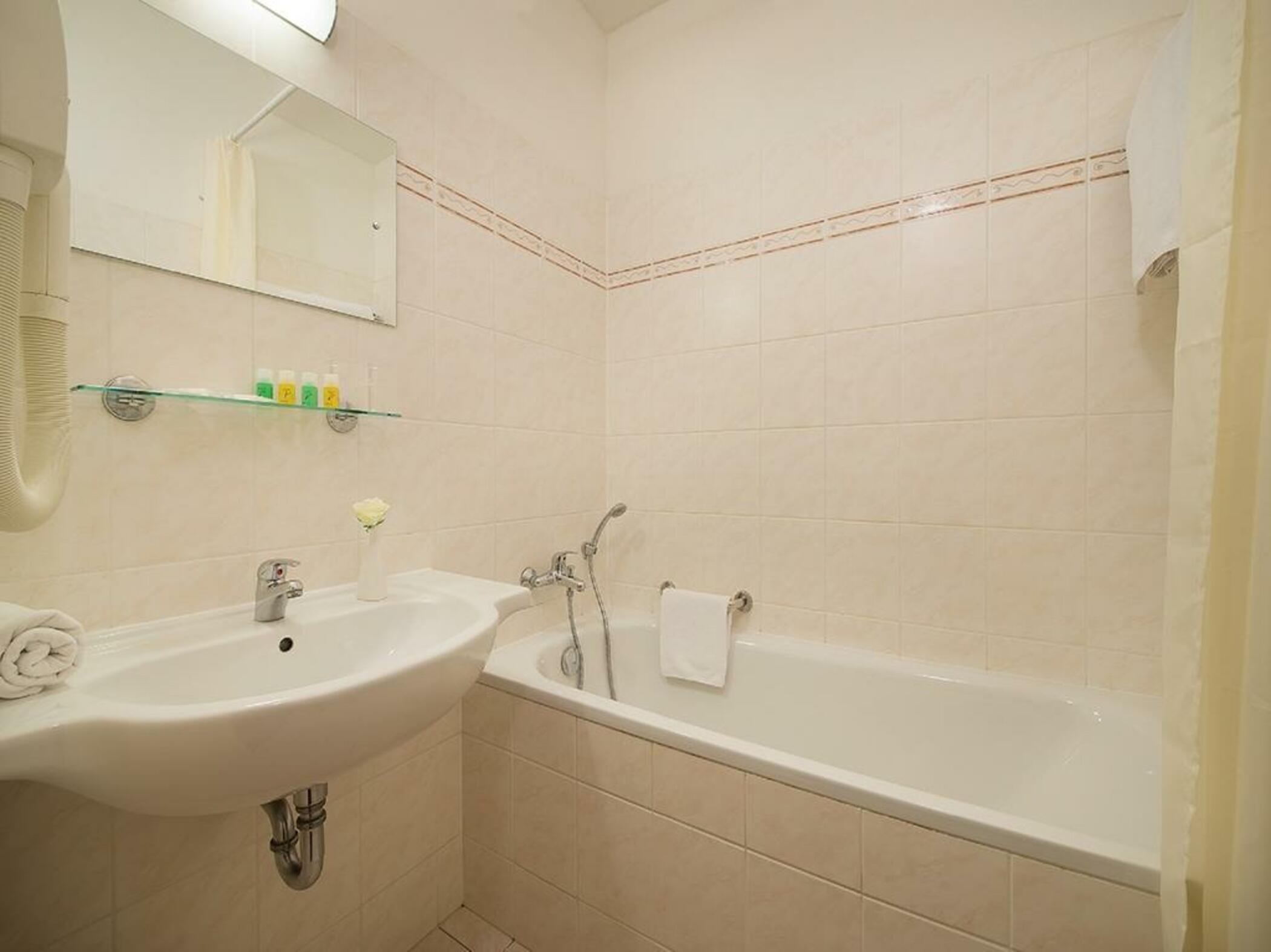 Rezidence Emmy Hotel Praha Bagian luar foto