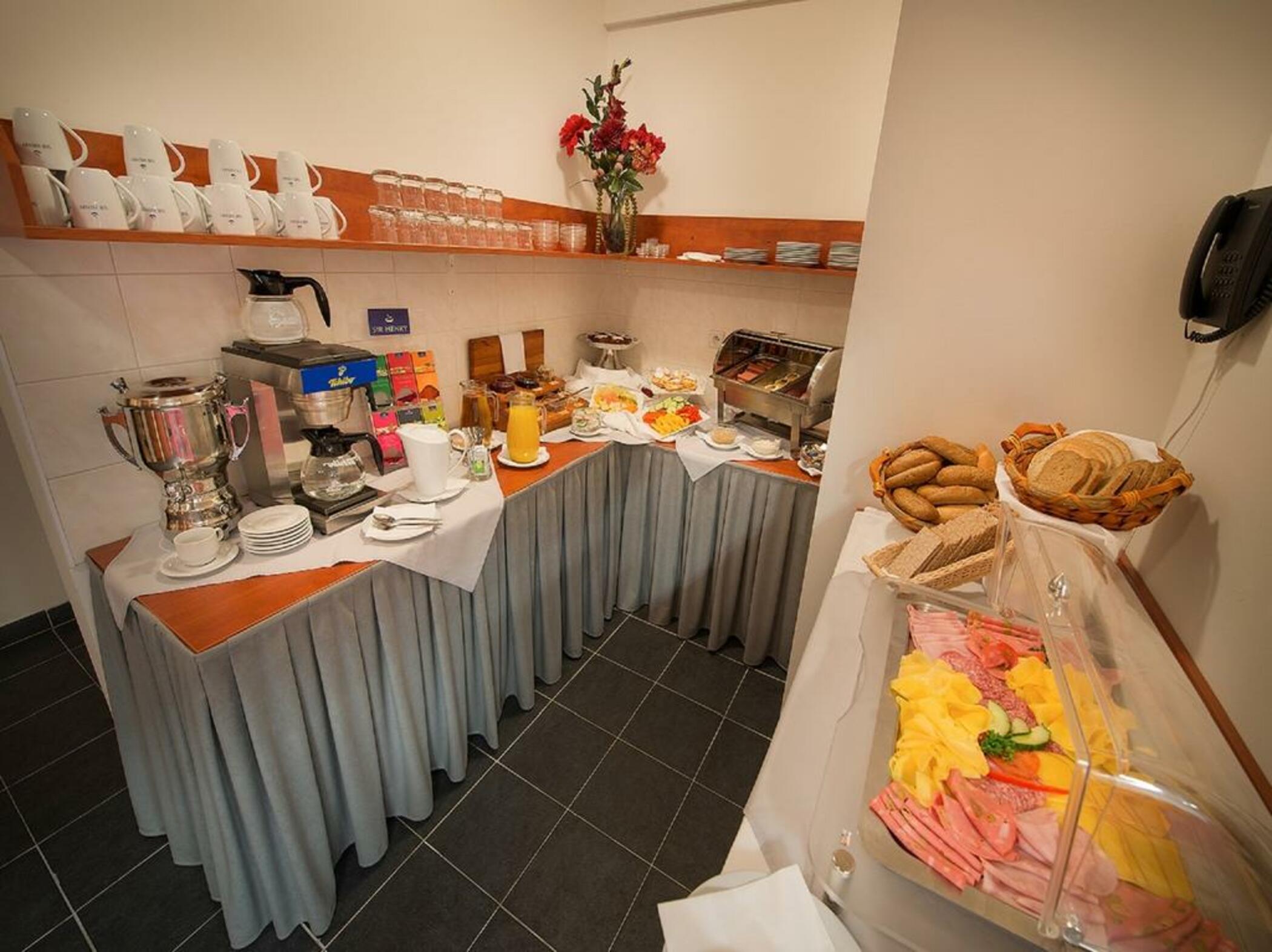 Rezidence Emmy Hotel Praha Bagian luar foto