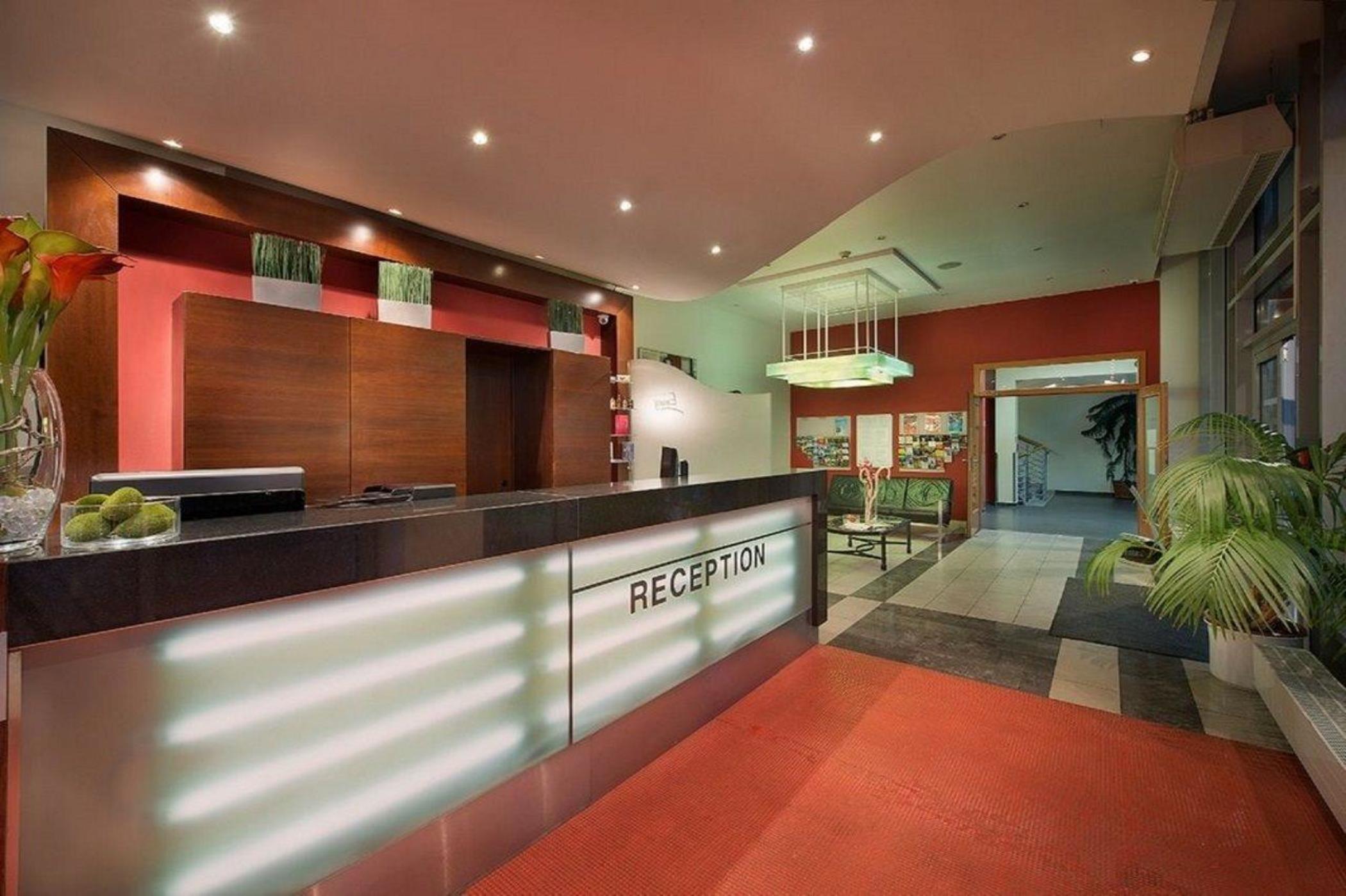 Rezidence Emmy Hotel Praha Bagian luar foto