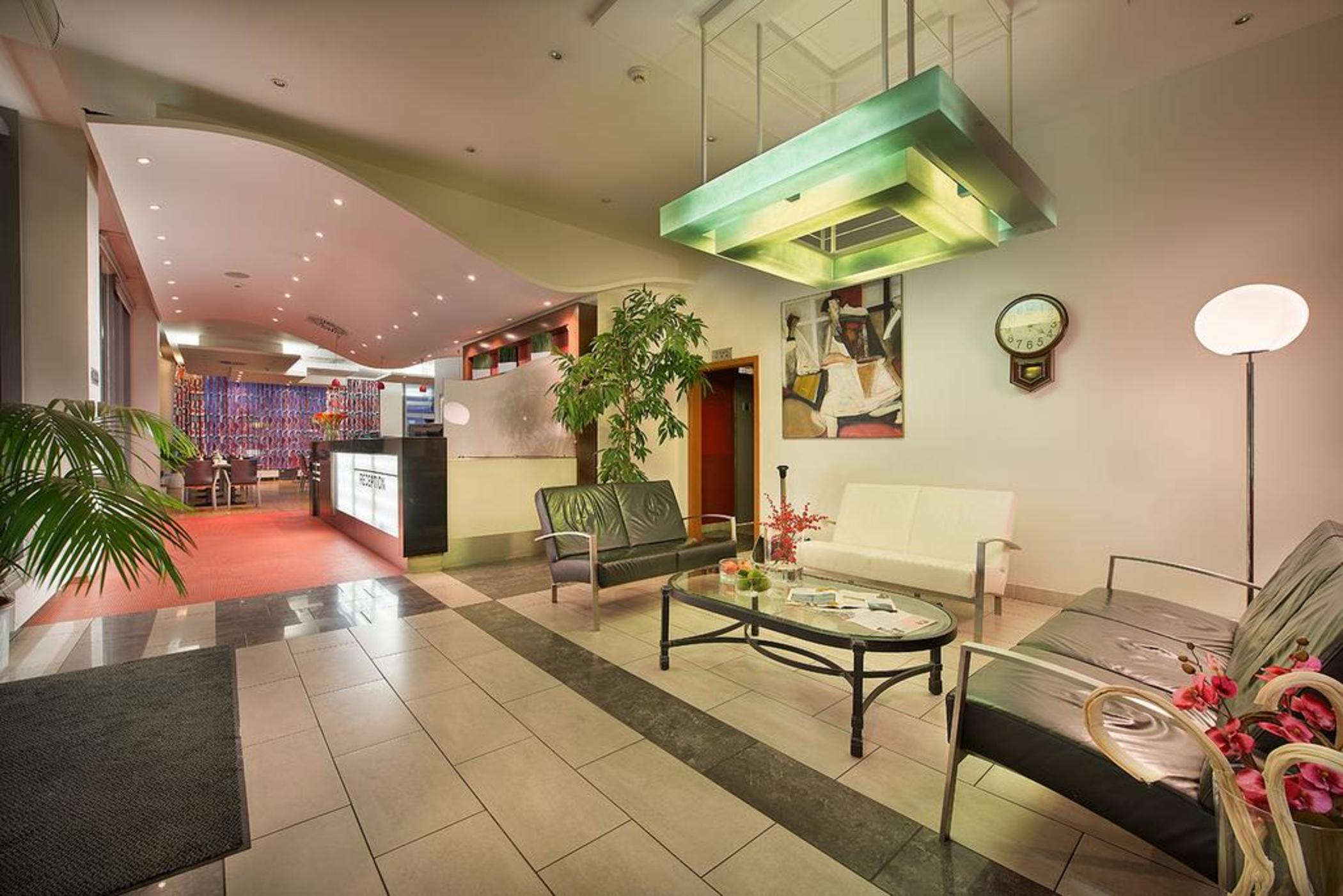 Rezidence Emmy Hotel Praha Bagian luar foto