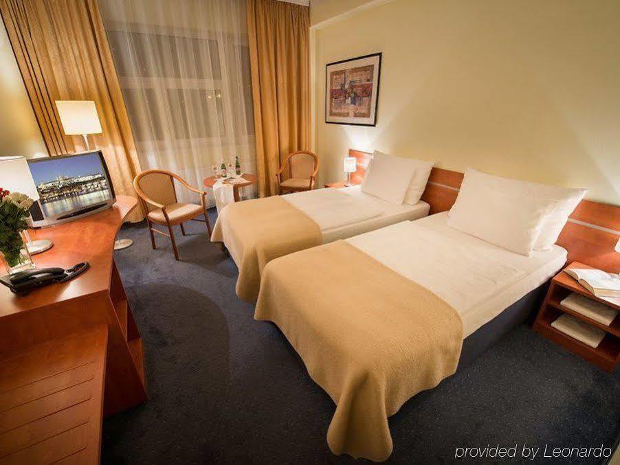 Rezidence Emmy Hotel Praha Bagian luar foto