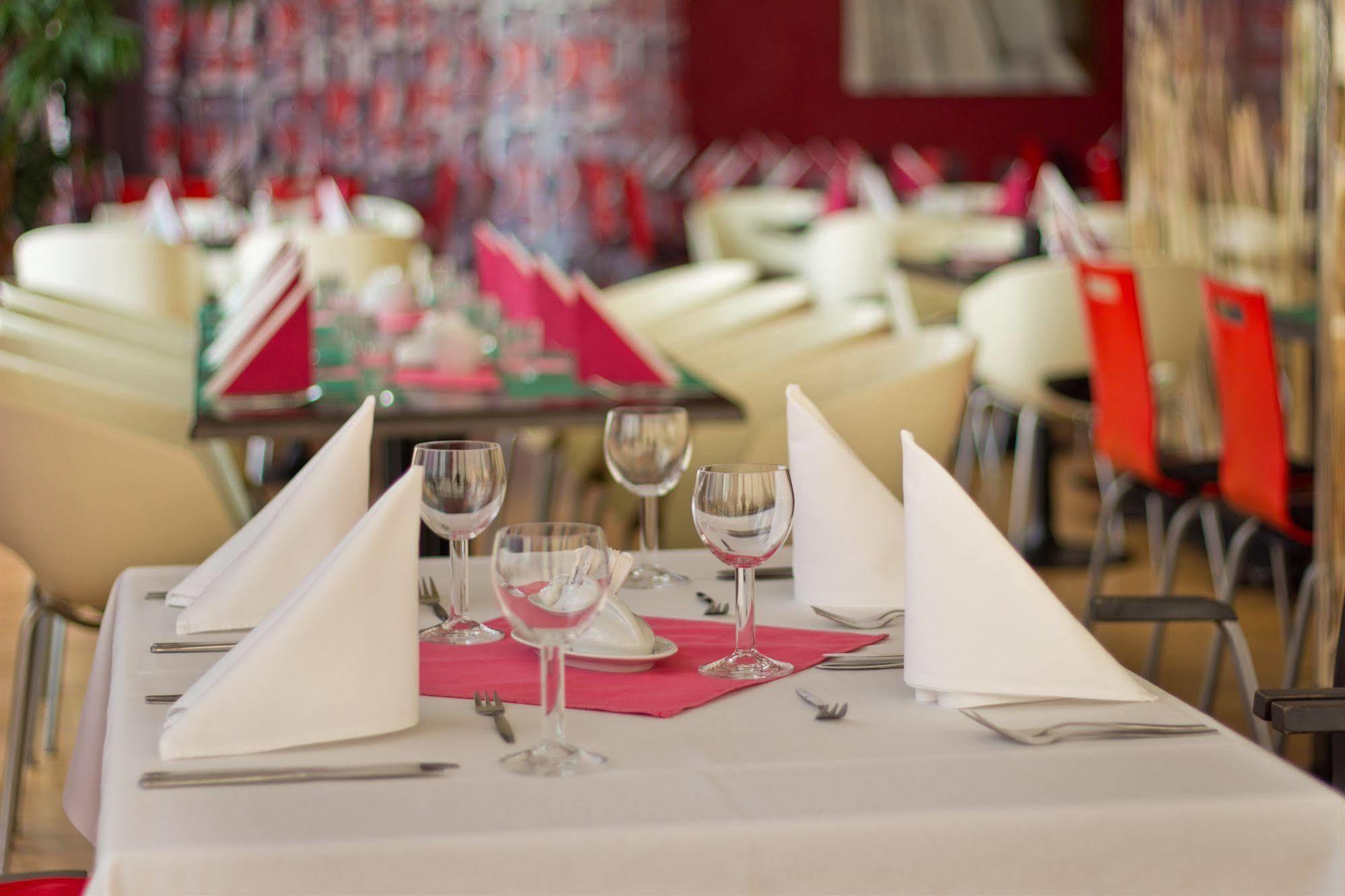 Rezidence Emmy Hotel Praha Bagian luar foto